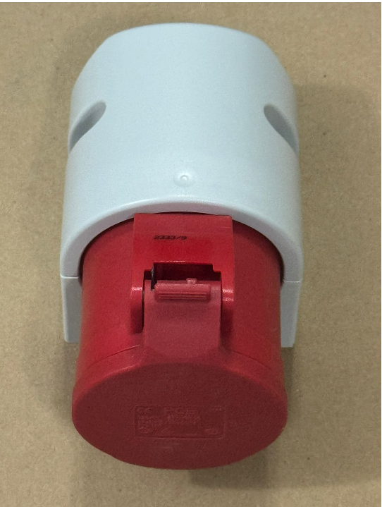 Socket 3 Phase, 32kw